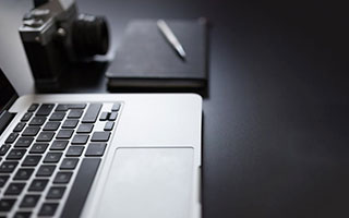 体坛午爆｜欧冠淘汰赛附加赛今晚抽签，山东男篮明晚迎战广州龙狮